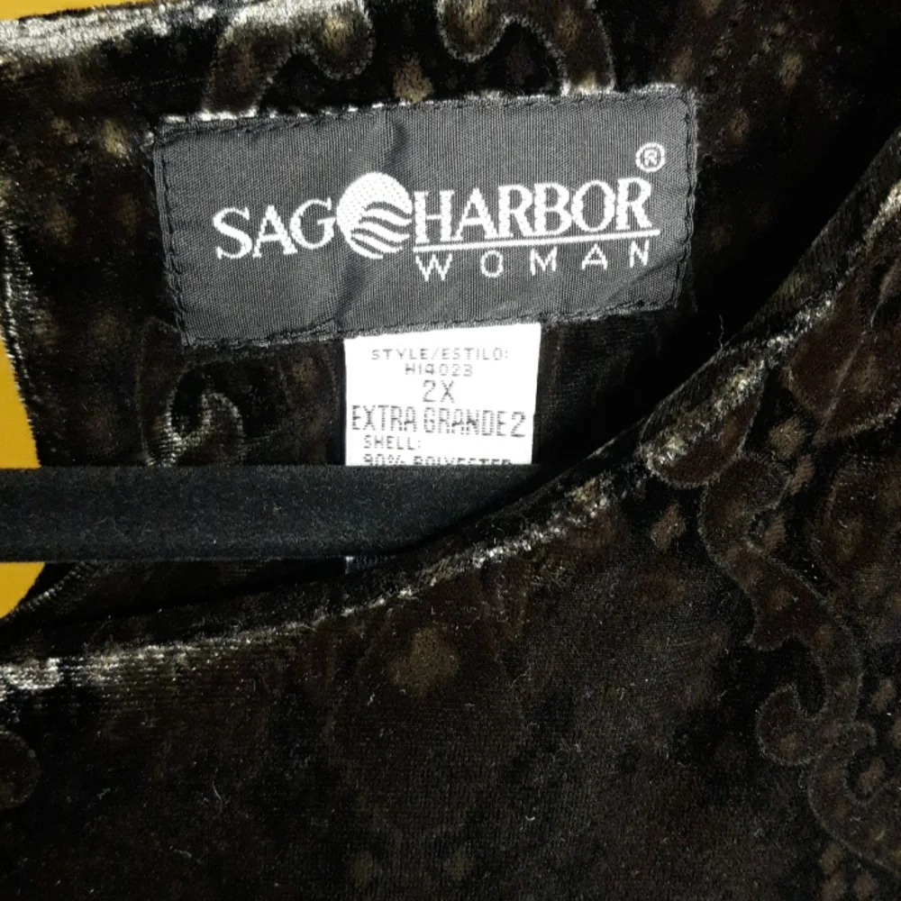 Sag Harbor Woman long sleeve shell, black and gray (#40) - Picture 4 of 7